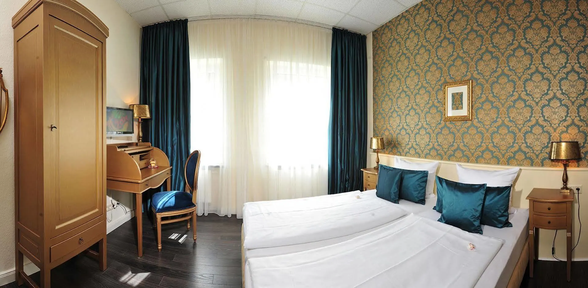 ***  Hotel Domspitzen Cologne Germany