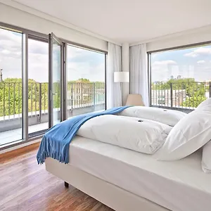 **** Hotel Pestana Tiergarten Germania